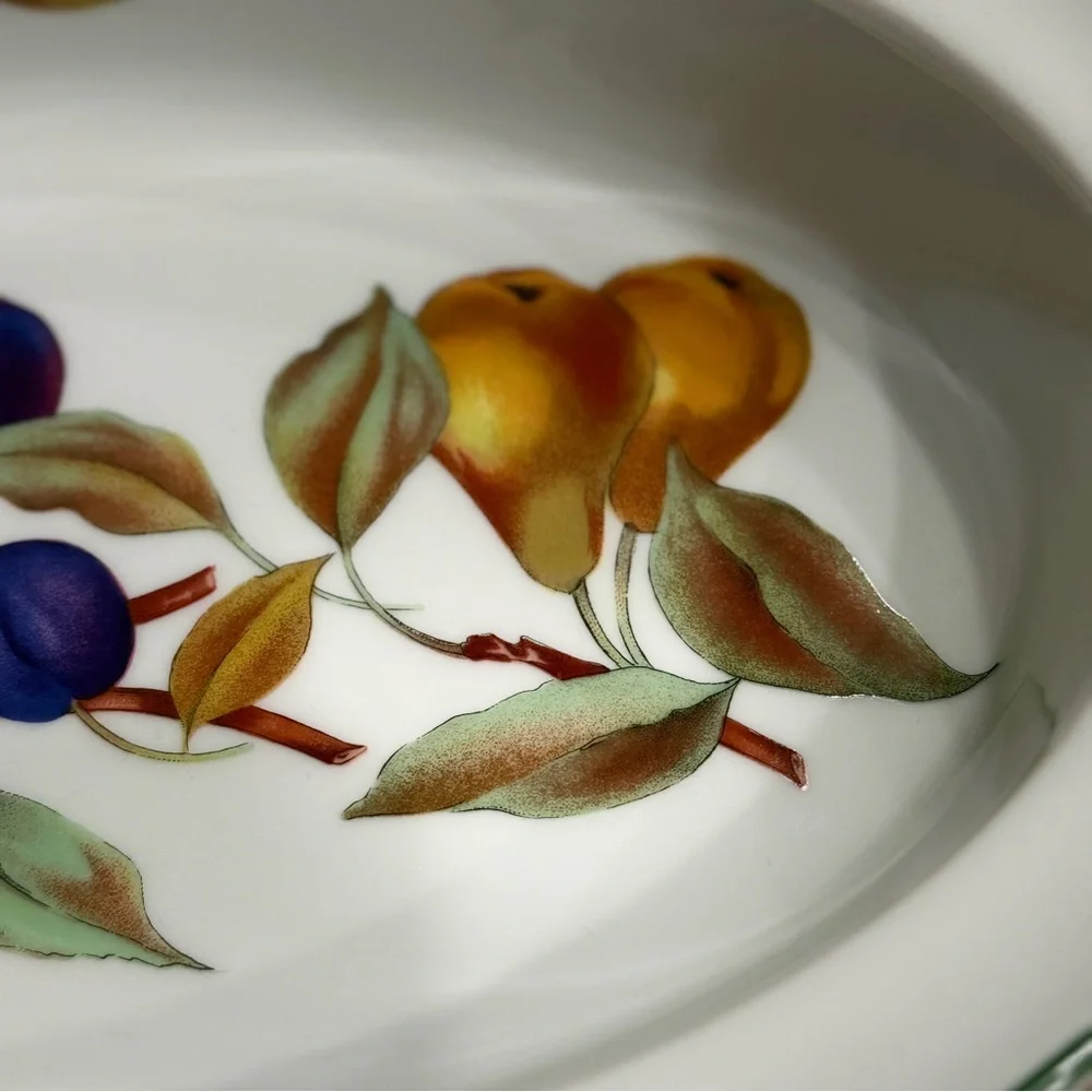 Royal Worcester 1986 Evesham Vale Green 11.25”Oval Baker Serve Dish Fruit Peach‎